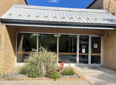 Southern Huntingdon Dental Clinic entrance